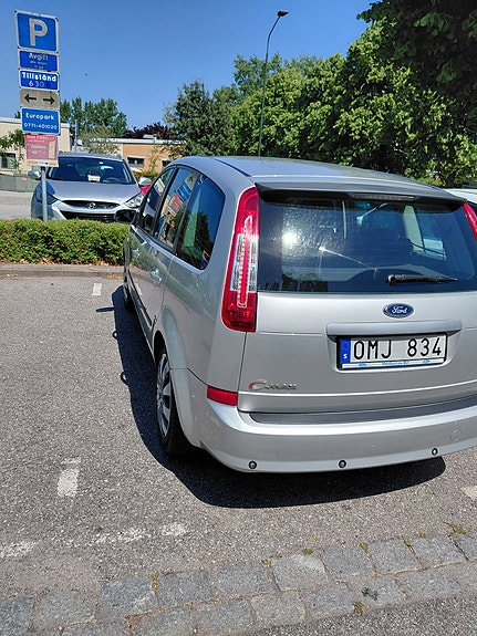 Ford C-Max 3 of 10