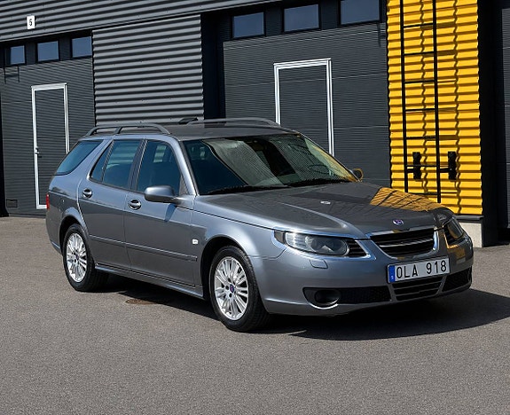Saab 9-5 2 of 5