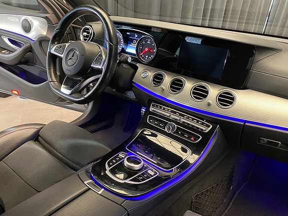 Mercedes-Benz E220 22 of 30