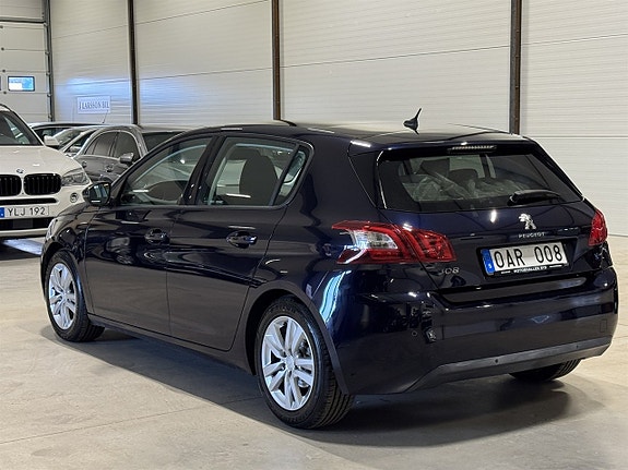 Peugeot 308 3 of 9