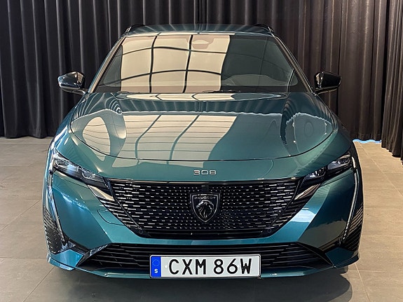 Peugeot 308 SW 4 of 5