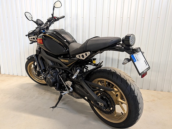Yamaha XSR900 4 of 5