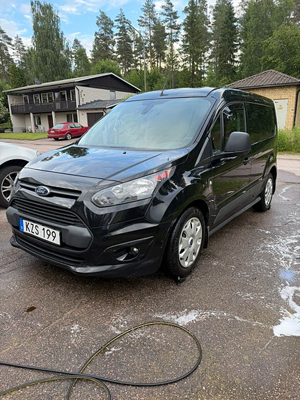 Ford Transit Connect 3 of 5