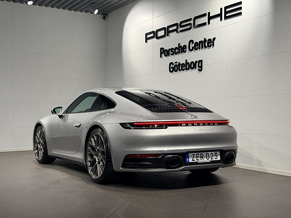 Porsche 911 Carrera S 6 of 22
