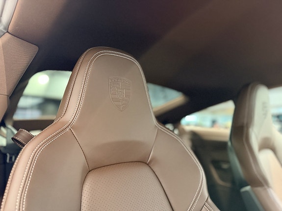Porsche 911 Carrera S 22 of 22