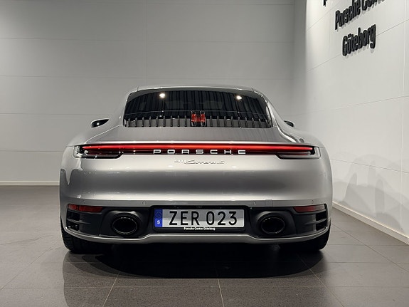 Porsche 911 Carrera S 7 of 22