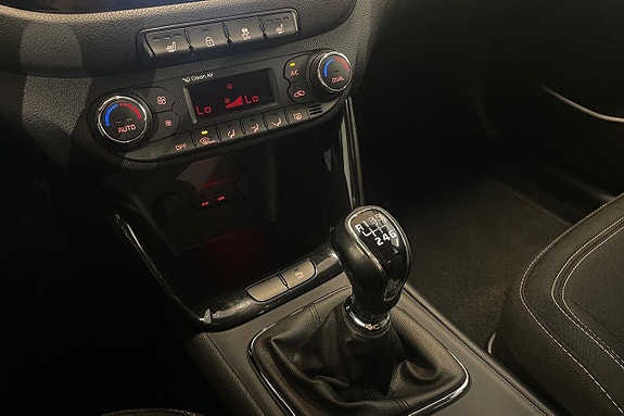 Kia Ceed 18 of 24