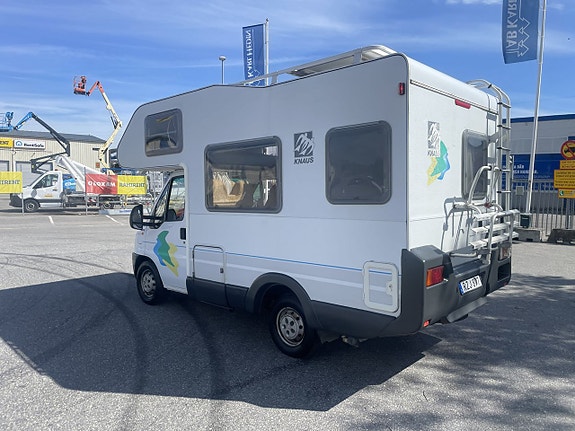 Fiat Knaus 510 2.8 idTD 122Hk B-Körkort Endast 530cm Solceller 6 of 17