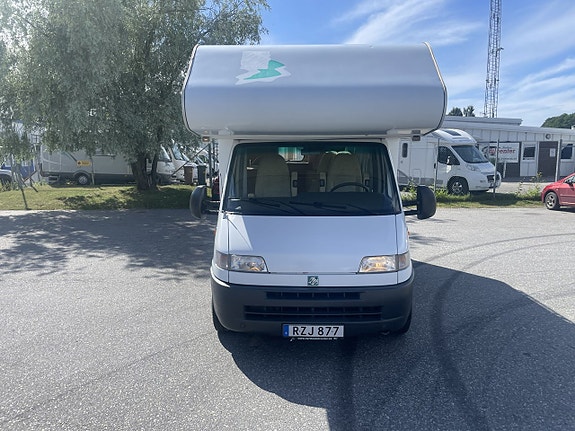 Fiat Knaus 510 2.8 idTD 122Hk B-Körkort Endast 530cm Solceller 2 of 5