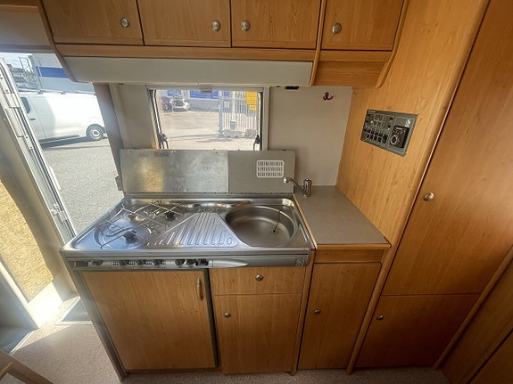 Fiat Knaus 510 2.8 idTD 122Hk B-Körkort Endast 530cm Solceller 15 of 17