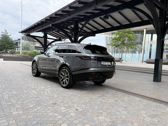 Land Rover Range Rover Velar 5 of 12