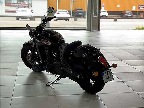 Indian Scout 1.1 V-Twin 95hk 2016 Sidoväska Vance&Hines 3 of 5
