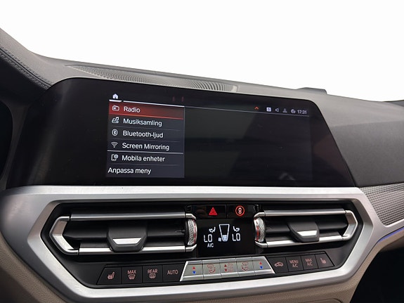 BMW 330i 21 of 30