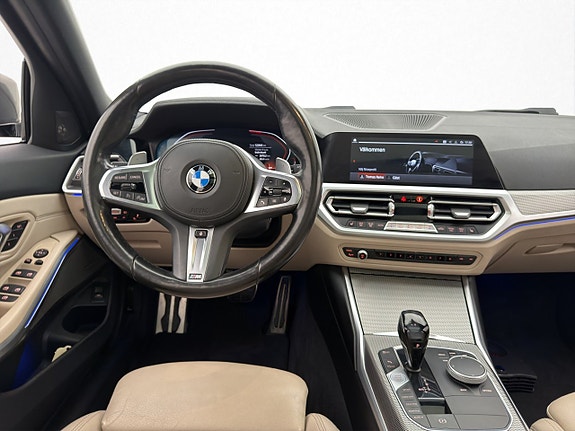BMW 330i 13 of 30