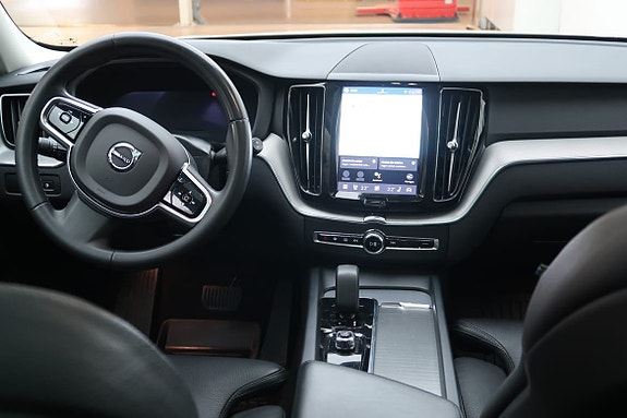 Volvo XC60 6 of 18