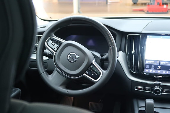 Volvo XC60 7 of 18