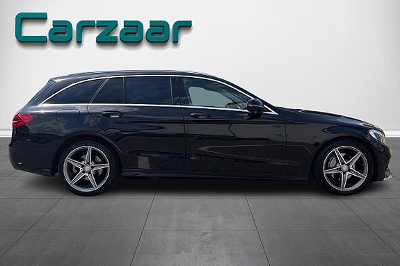 Mercedes-Benz C220 2 of 24