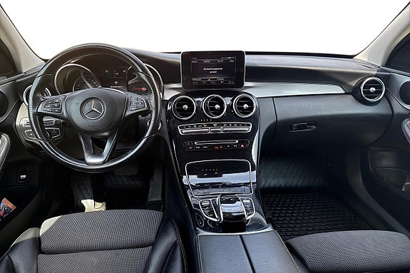 Mercedes-Benz C220 9 of 24