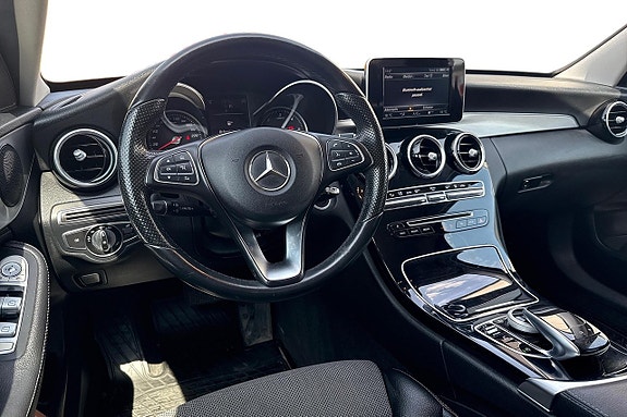 Mercedes-Benz C220 10 of 24