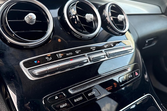 Mercedes-Benz C220 17 of 24