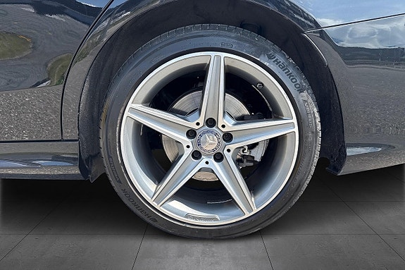 Mercedes-Benz C220 24 of 24
