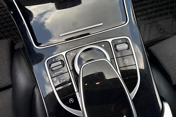 Mercedes-Benz C220 23 of 24