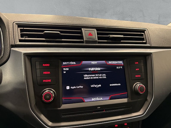 Seat Arona 19 of 27