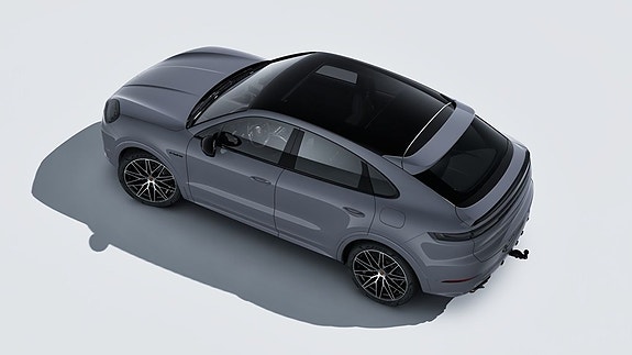 Porsche Cayenne 4 of 5