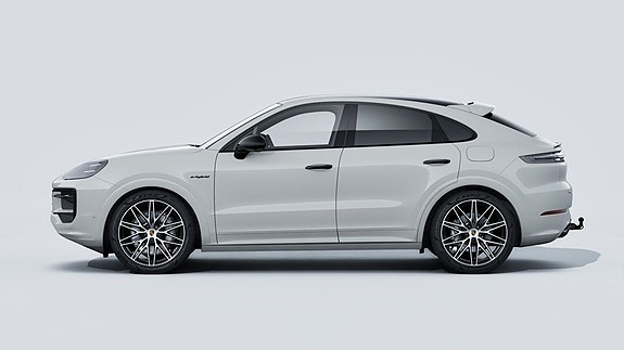 Porsche Cayenne 3 of 5