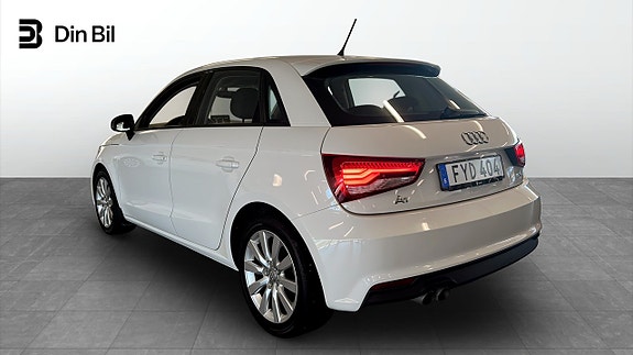 Audi A1 3 of 5