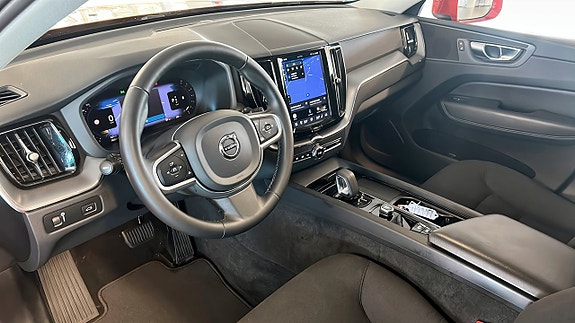 Volvo XC60 7 of 17