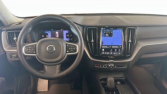 Volvo XC60 10 of 17