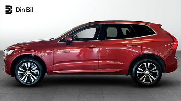 Volvo XC60 2 of 17