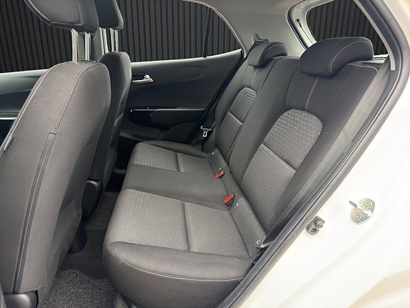 Kia Picanto 14 of 20
