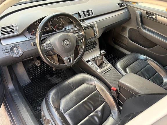 Volkswagen Passat 5 of 5
