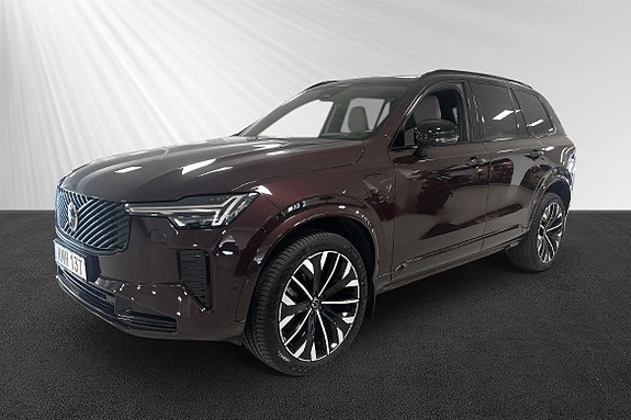 Volvo XC90 4 of 9