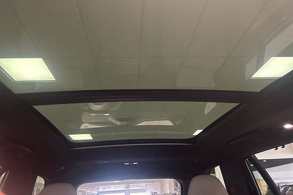 Volvo XC90 9 of 9