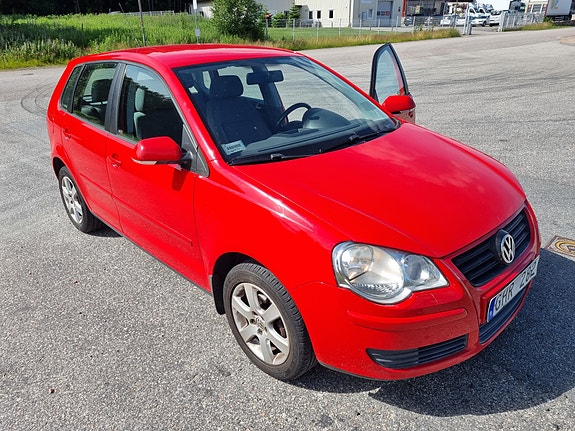 Volkswagen Polo 3 of 5