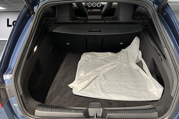 Mercedes-Benz CLA200 14 of 14