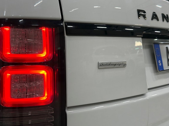 Land Rover Range Rover 25 of 30