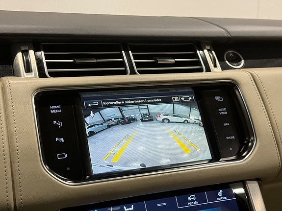 Land Rover Range Rover 16 of 30
