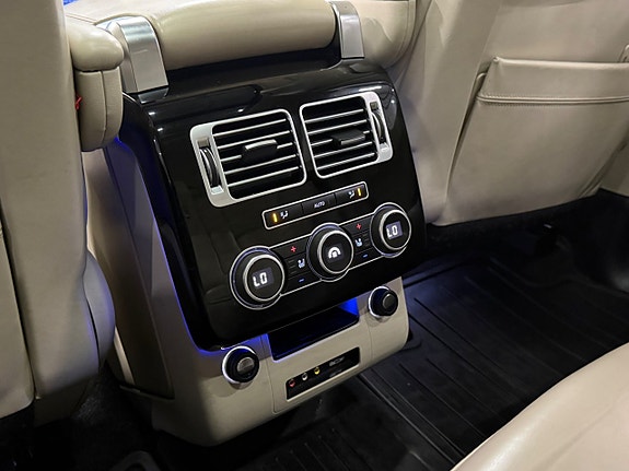 Land Rover Range Rover 23 of 30