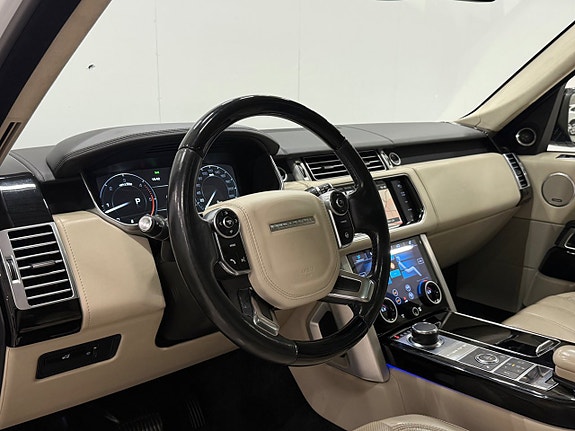 Land Rover Range Rover 9 of 30