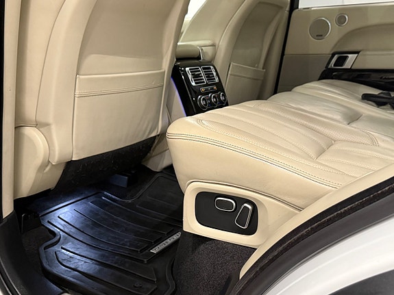 Land Rover Range Rover 22 of 30