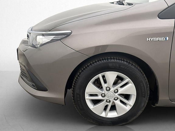 Toyota Auris 24 of 27