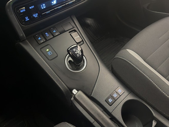 Toyota Auris 19 of 27