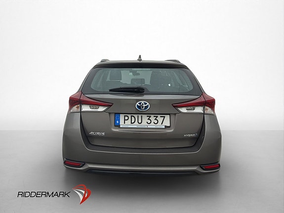 Toyota Auris 6 of 27