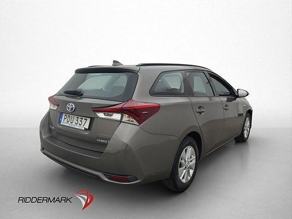 Toyota Auris 5 of 5