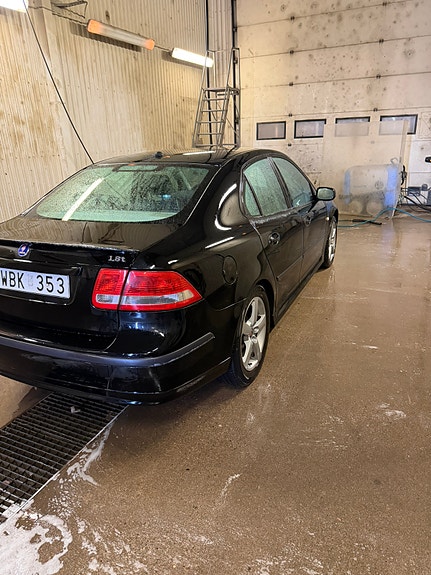 Saab 9-3 4 of 5