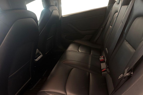 Tesla Model 3 12 of 23
